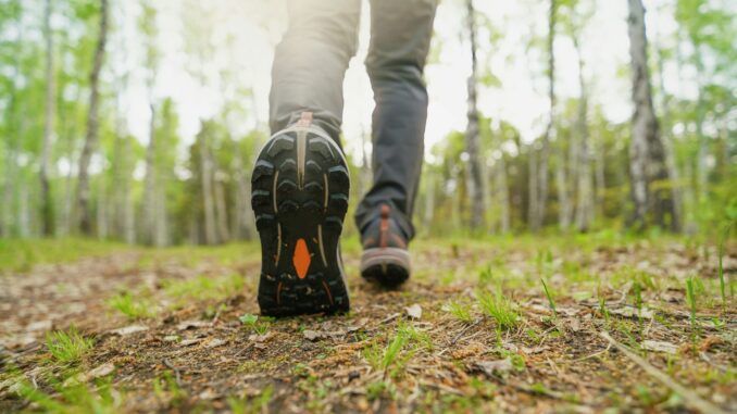 Caminar rápido ayuda al envejecimiento saludable