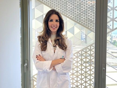 El 90% de las personas mayores de 60 años presenta lentigos solares, la huella más visible del daño solar acumulado