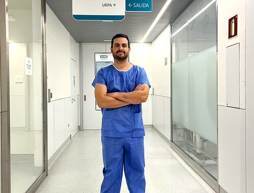 El aumento de la actividad física, las inmersiones imprudentes en el agua y el uso inadecuado del calzado disparan las lesiones en verano